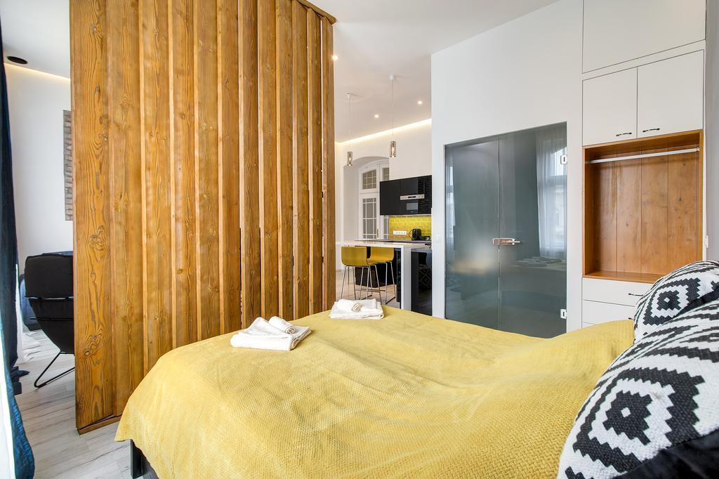 Luxury Apartment By Hi5 -Andrassy Suite บูดาเปสต์ ภายนอก รูปภาพ