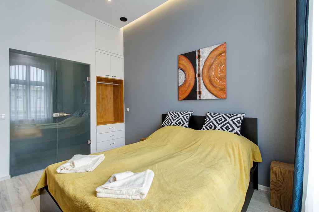 Luxury Apartment By Hi5 -Andrassy Suite บูดาเปสต์ ภายนอก รูปภาพ